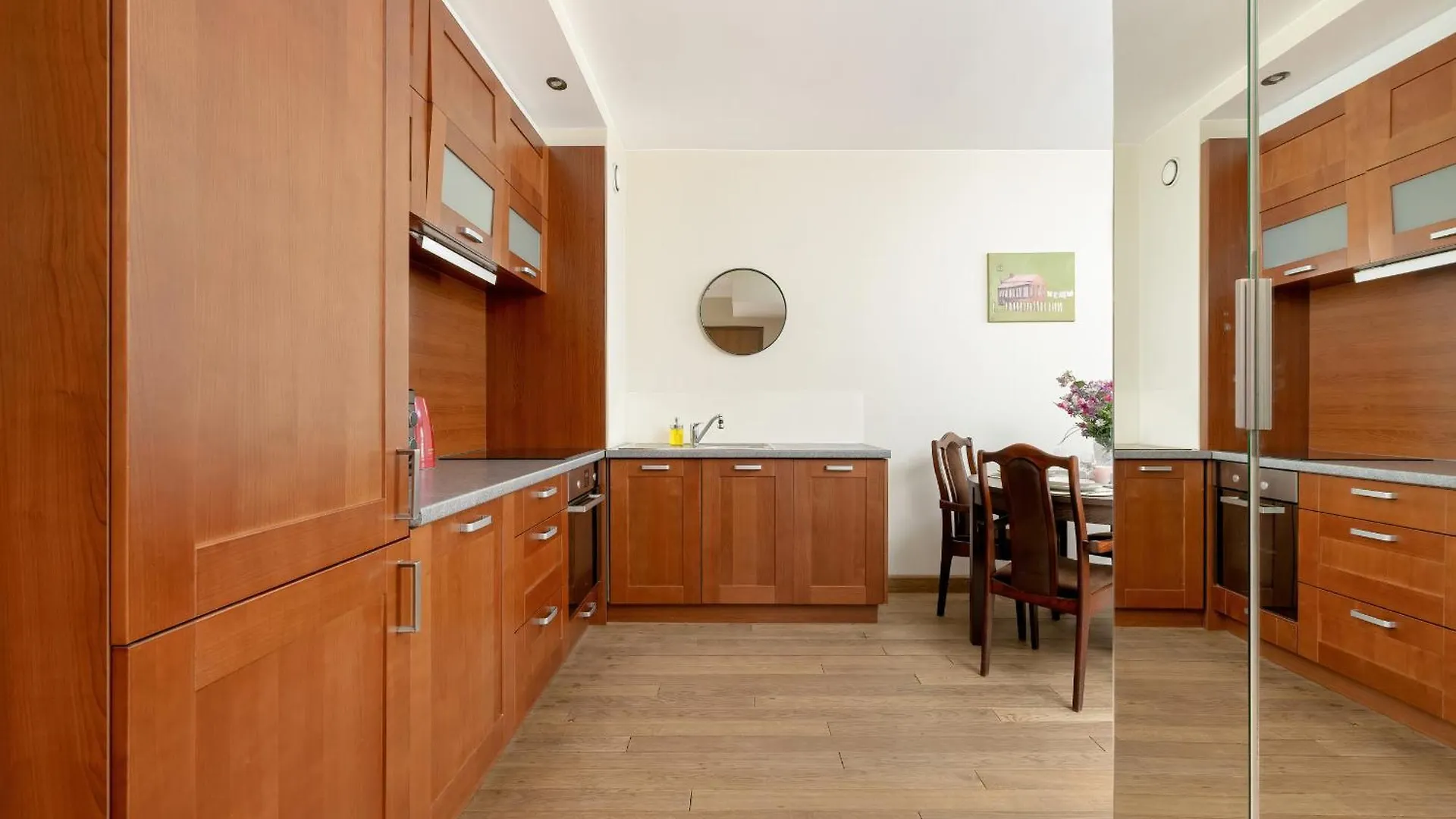 Centrum Krakowa Piekny Apartament Z Balkonem By Rent Like Home 0*, Krakow
