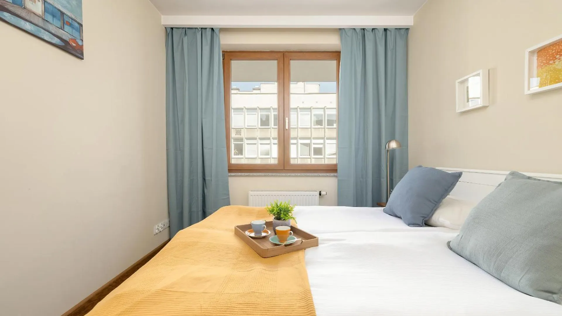 Centrum Krakowa Piekny Apartament Z Balkonem By Rent Like Home 0*, Krakow Poland