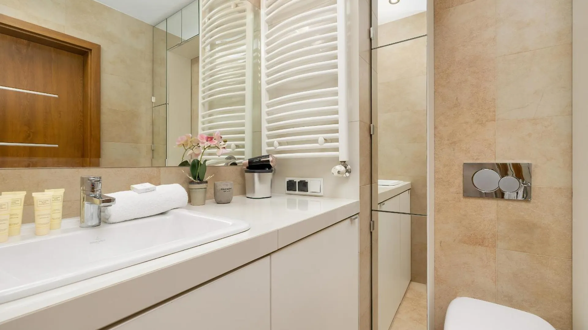 Centrum Krakowa Piekny Apartament Z Balkonem By Rent Like Home